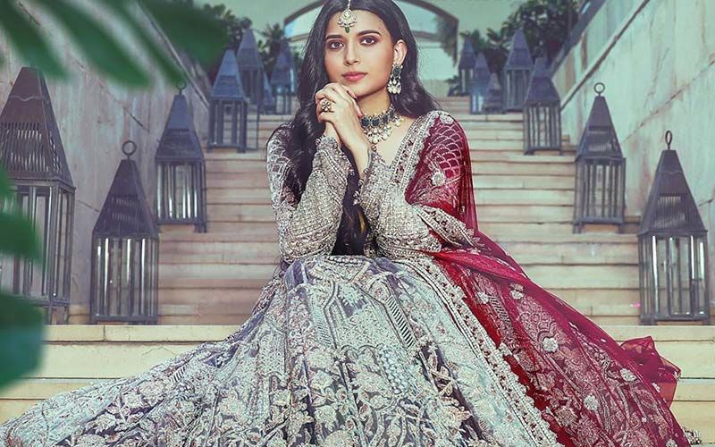Nimrat Khaira Reveals The Poster of Her New Song & It Might Steal Your ...
